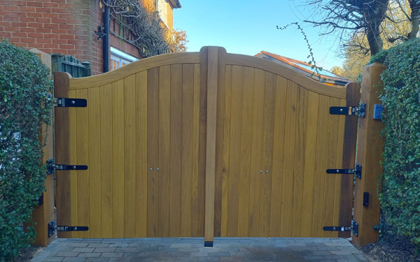 Kelshall wooden swing gates