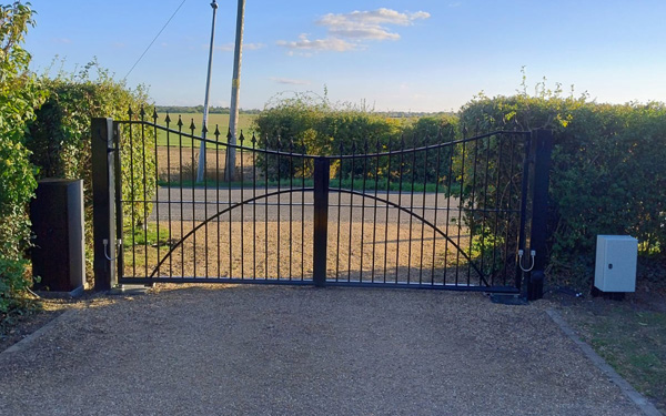 Wicken metal swing gates 2