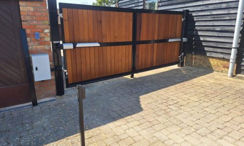 Morden Hinxworth oiled iroko swing gates 3